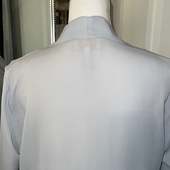 Laundry By Shelly Segal Gray VNeck Tunic Size Medium - Picture 6 of 11